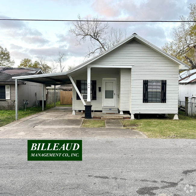 Building Photo - 806 E Vermilion St Rental