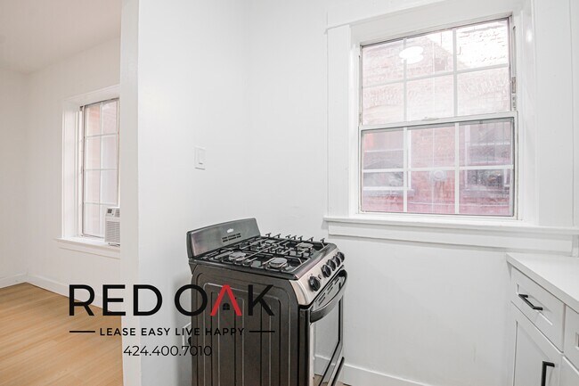 Photo - 1110 S Lake St Unit 103