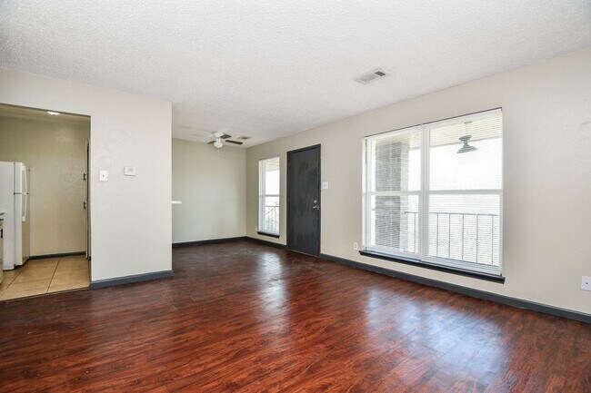 Photo - 7902 Prestwood Dr