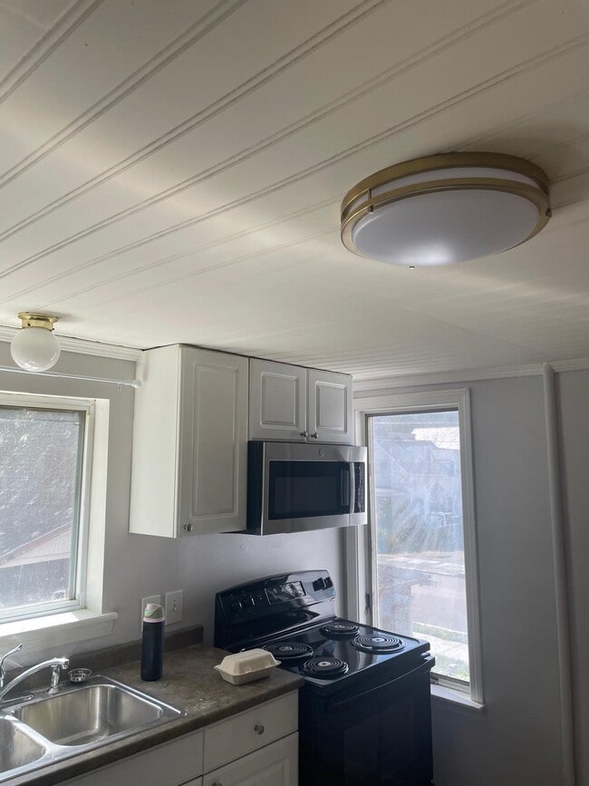 Photo - 71 Hickok St Apartment