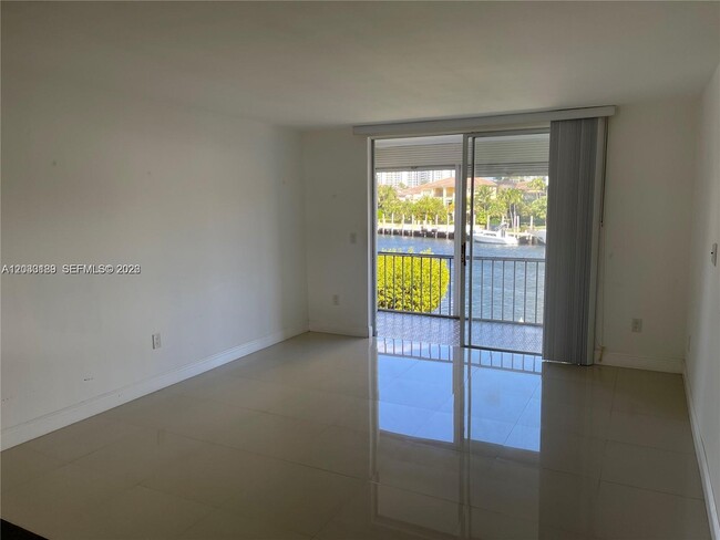 Photo - 3030 Marcos Dr Unit T314