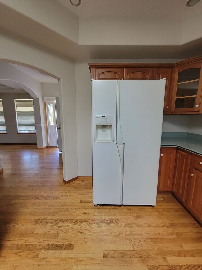 Photo - 100 Sapphire Pl