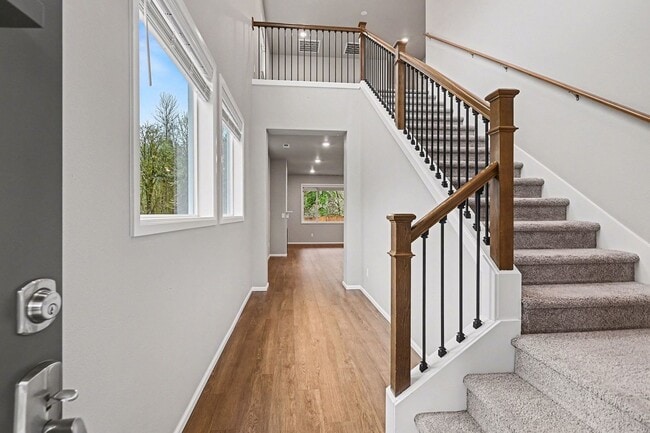 Photo - 4 bed 2.5 bath spacious home available for move in NOW