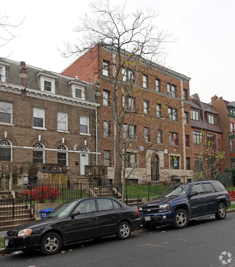 Foto principal - 1320 Fairmont St NW