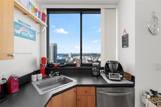 Photo - 1330 West Ave Unit 2513