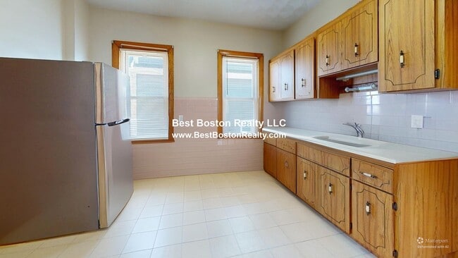 Photo - 72 Clinton St Unit 2