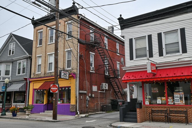 Photo - 213 3rd St Unit Apt 3