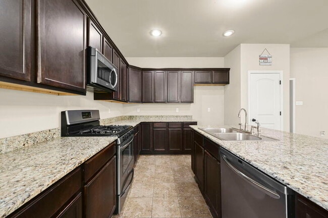 Photo - 37184 Sills Dr