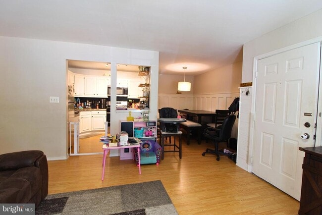 Photo - 74 Cheverny Ct