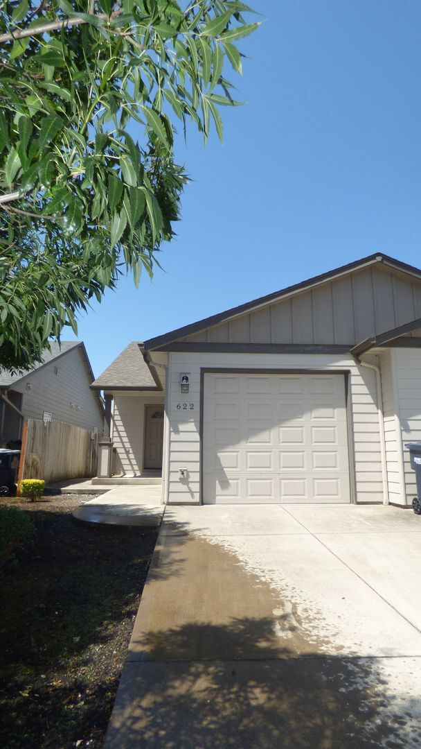 Building Photo - 620-622 Ecols St S Monmouth, OR 97351 Unit 622