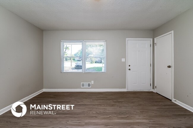 Photo - 8125 Attleboro Dr