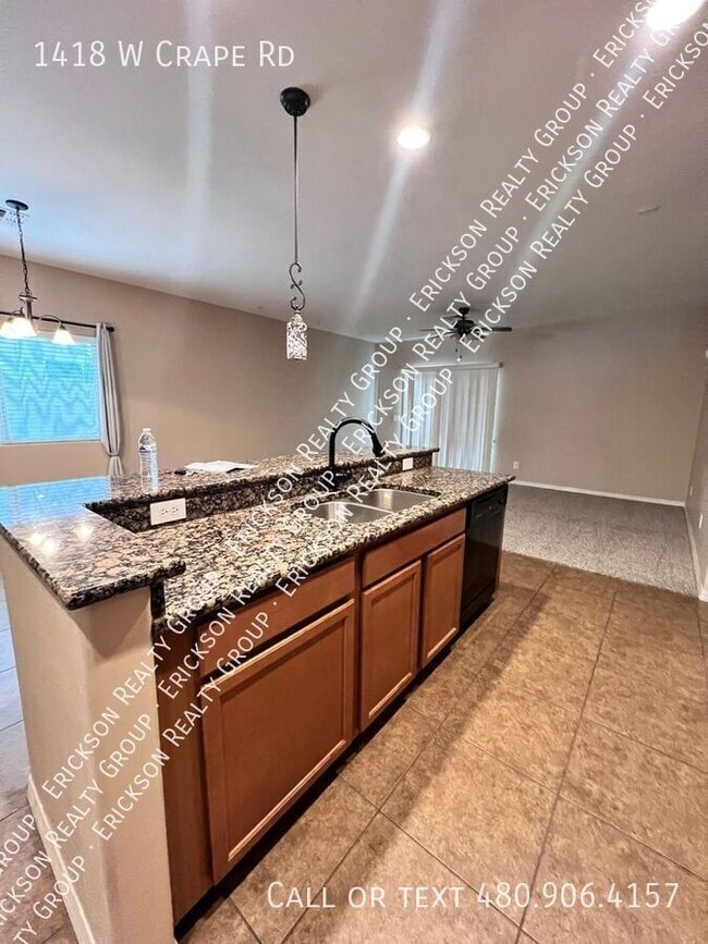 Photo - 1418 W Crape Rd