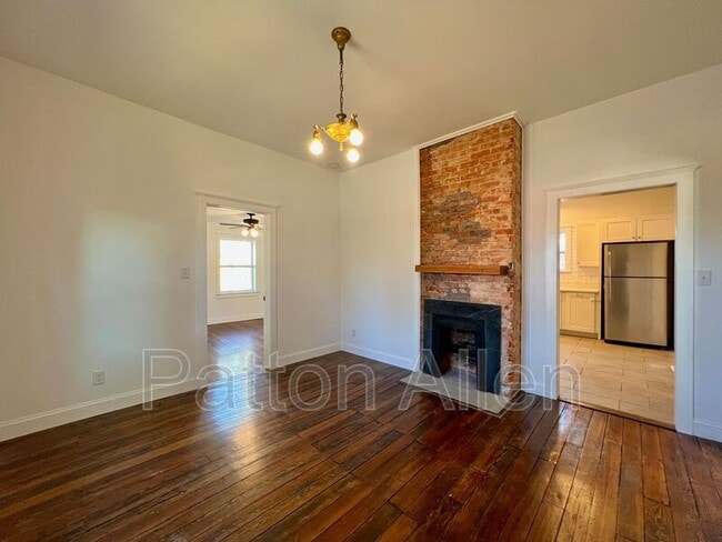 Photo - 125 Burton St