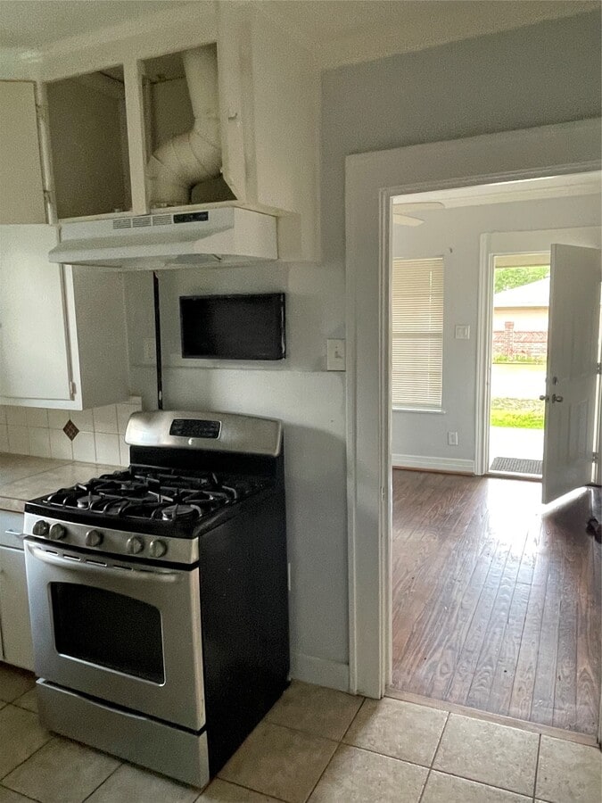 Photo - 3815 Baden St