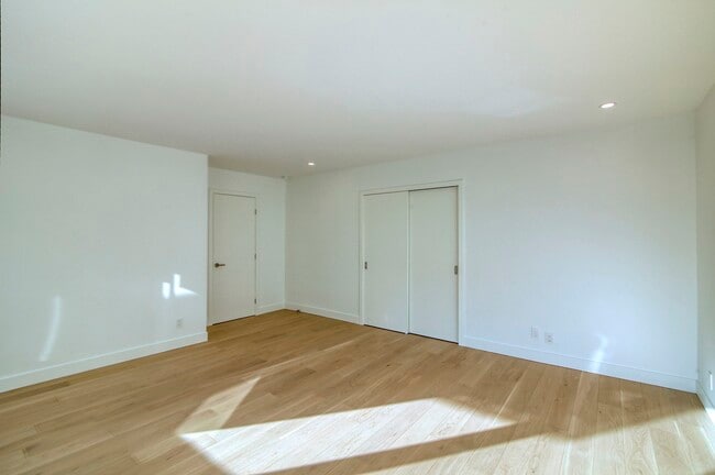 Photo - 4555 Av. Bonavista Unit 402