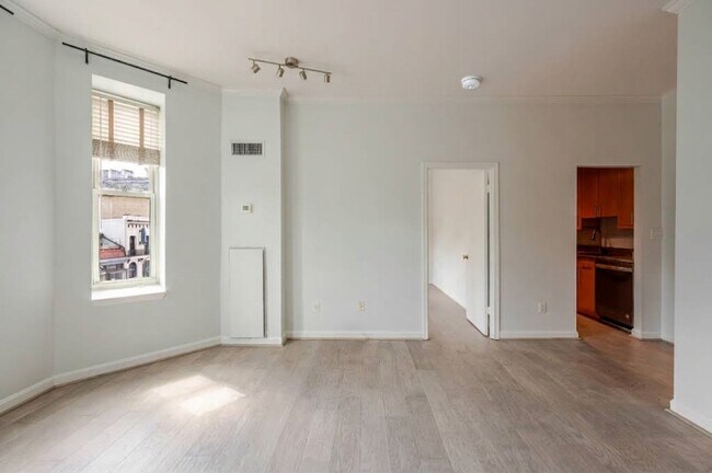 2000 16th St NW Unit 208