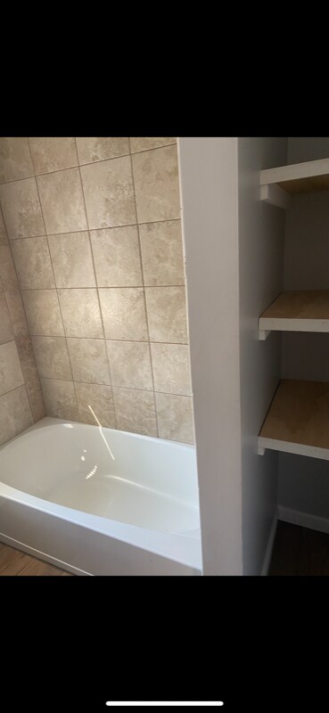 Photo - 230 Swetland St