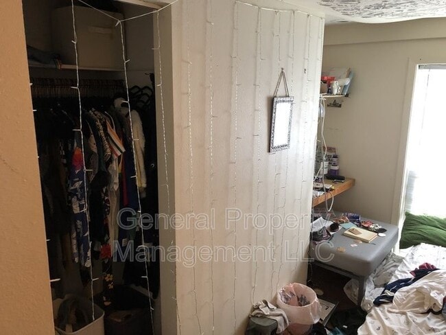 Photo - 3 bedroom 1 bathroom on Water street and n... Unit 3