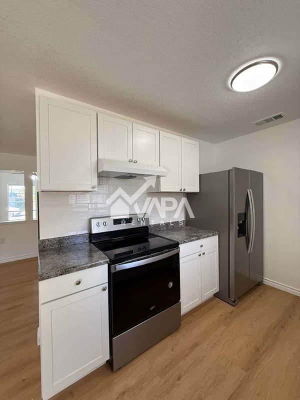 Photo - 7814 Hollow Oak