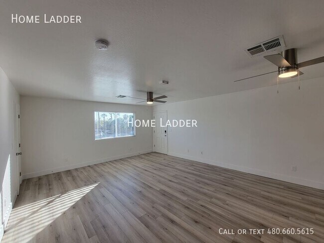 Photo - 2301 N 27th St Unit 4