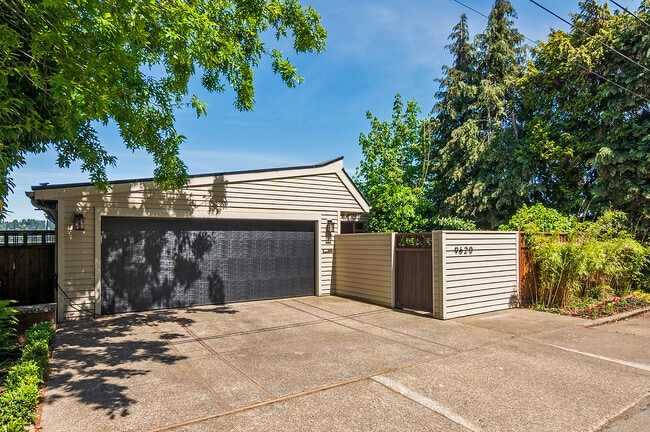 Photo - 9620 Rainier Ave S