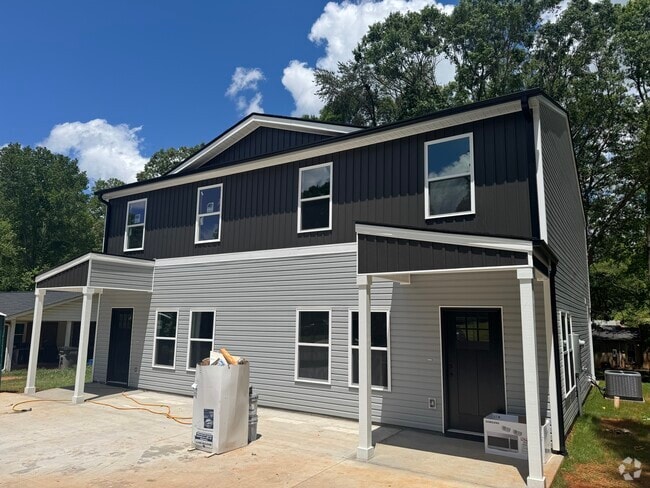 Building Photo - 132 Alpha Dr Unit A Rental