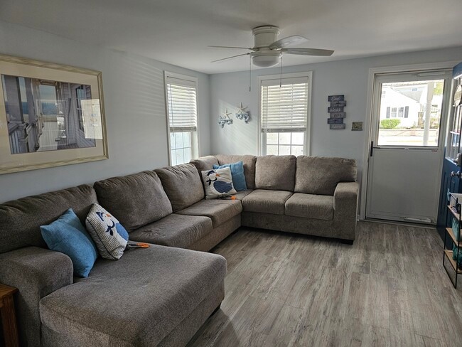 Photo - 52 Wesley Rd Unit A