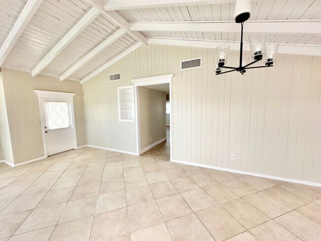 Photo - ** 3 BED / 2 BATH SINGLE FAMILY ** ANNUAL ** NAPLES GARDENS **