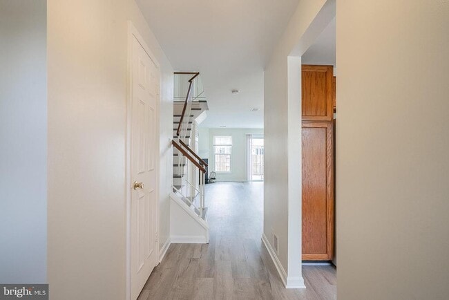 Photo - 8029 Edinburgh Dr