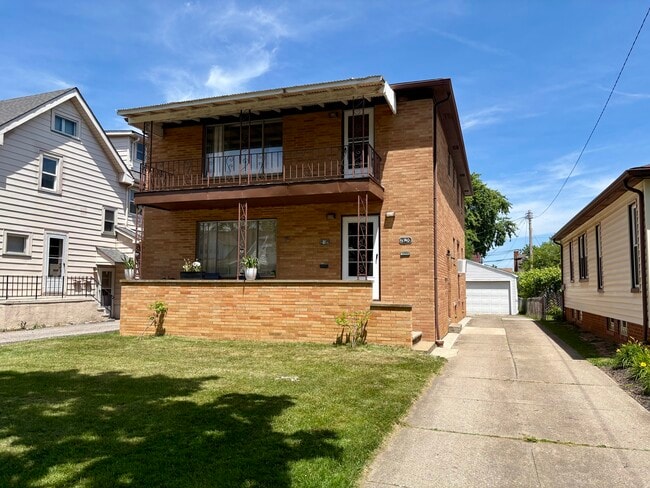 Building Photo - 2130 Tuxedo Ave Unit Tuxedo UP