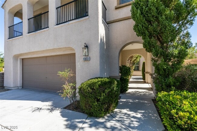 Photo - 11933 Orense Dr