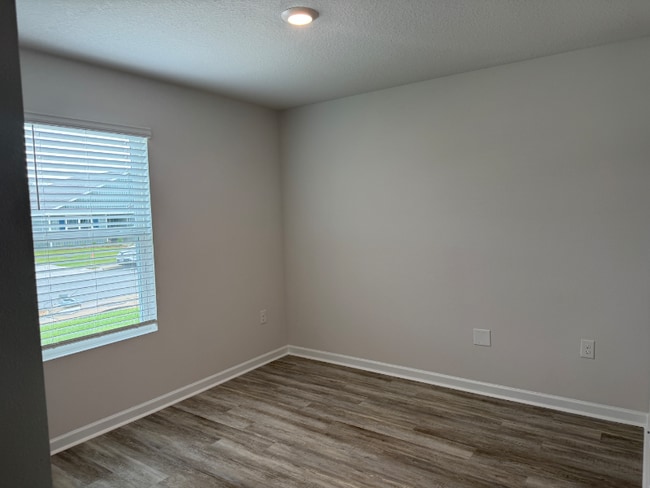 Photo - 6357 Firefly Dr