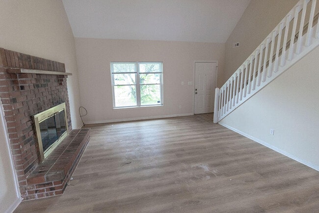 Photo - 1915 Mirtle Grove Ct