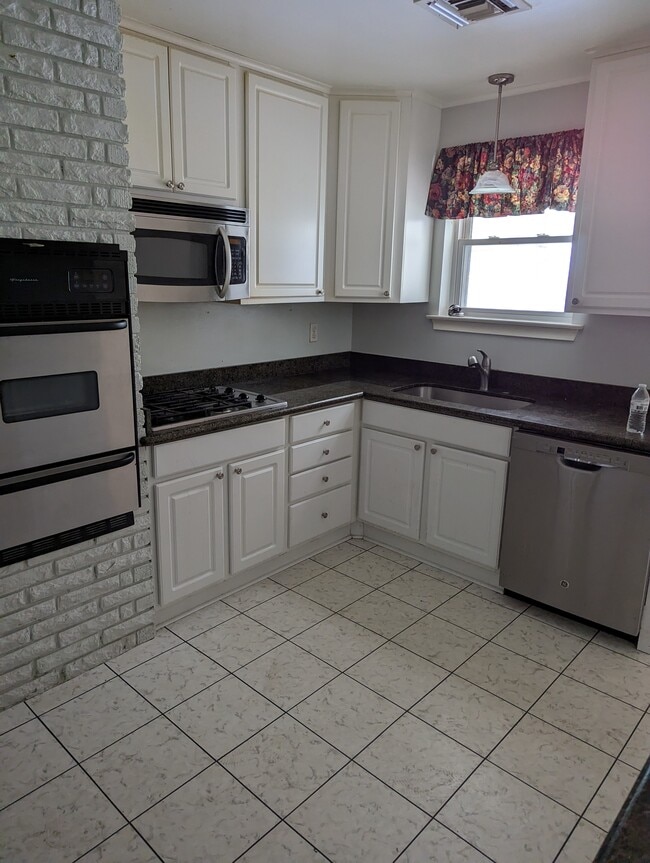 Photo - 3016 Belmont Plz