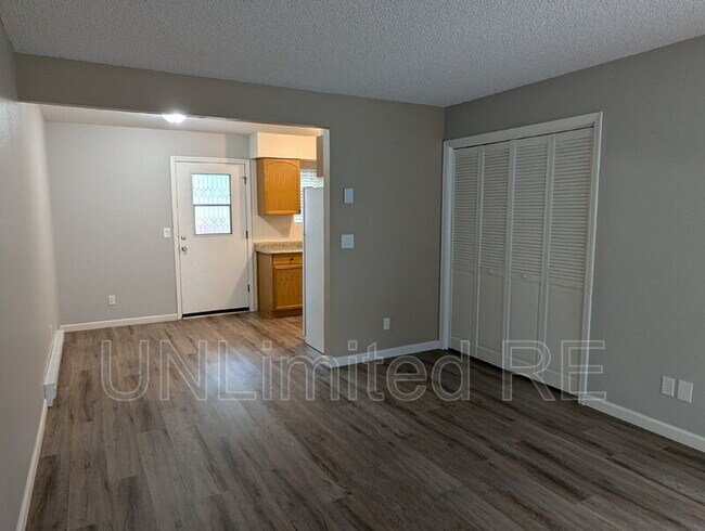 Photo - 319 N Park St Unit G