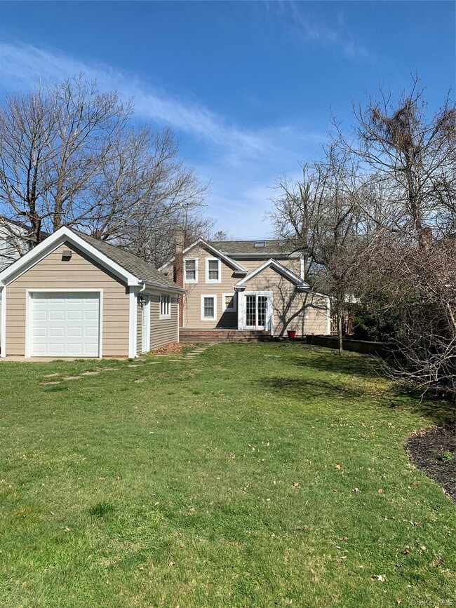 Photo - 74 Tyler Ave