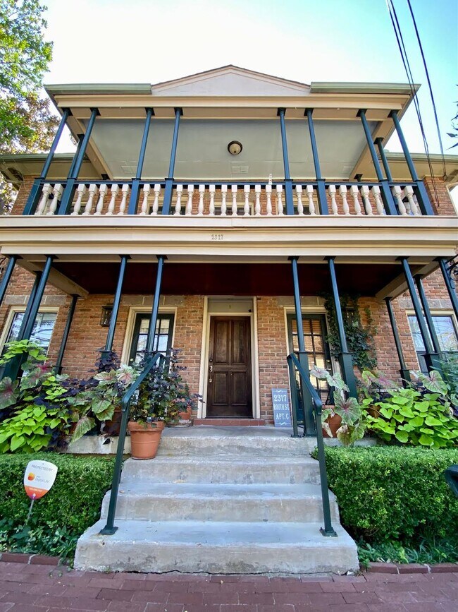 Photo - 2317 Routh St Unit B