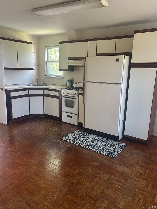 155 Dartmouth St Unit 2