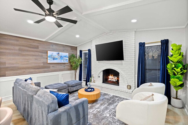 Photo - 3410 Country Club Dr Unit ID1466126P