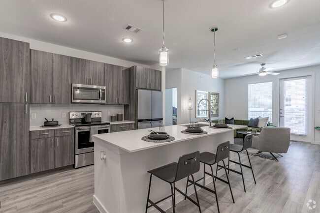 2BR, 2BA - 1,140 SF