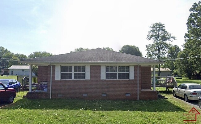 Building Photo - 205 Bermuda Dr Unit B Rental