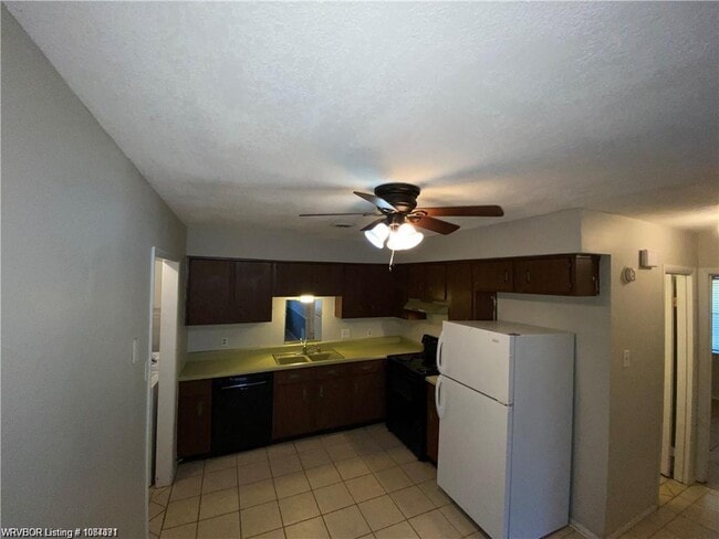 Photo - 2808 Grinnell Ave