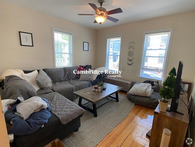 Building Photo - 20 Radcliffe Rd Unit 1 Rental