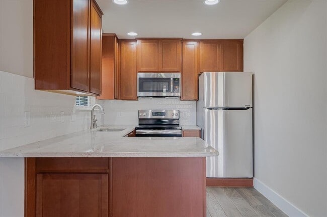 Photo - 154 Woodcreek Dr