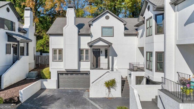 Building Photo - 4200 Roswell Rd NE Unit 4