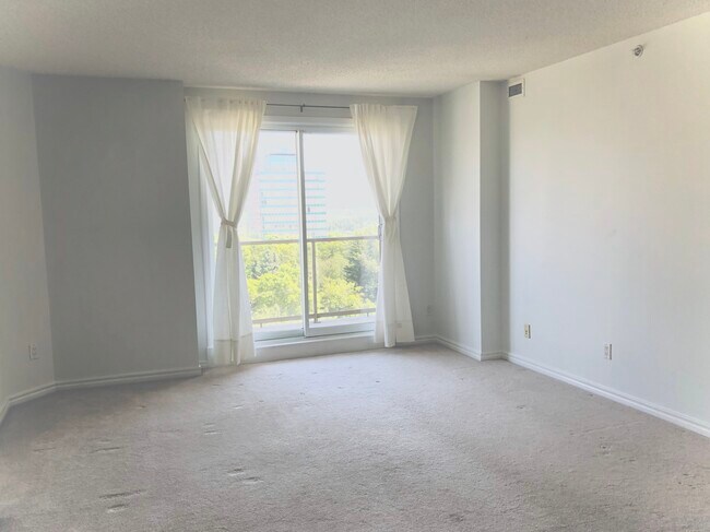 Photo - 9741 110 St NW Unit 1