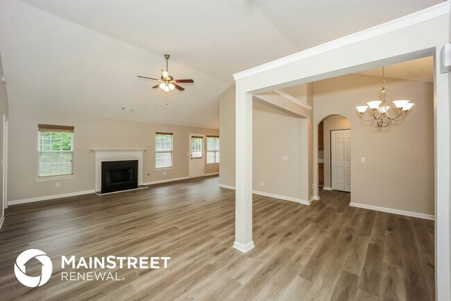 Photo - 5039 Larkspur Ln