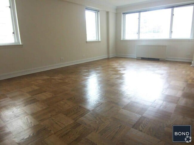 Building Photo - 200 E 71st St Rental