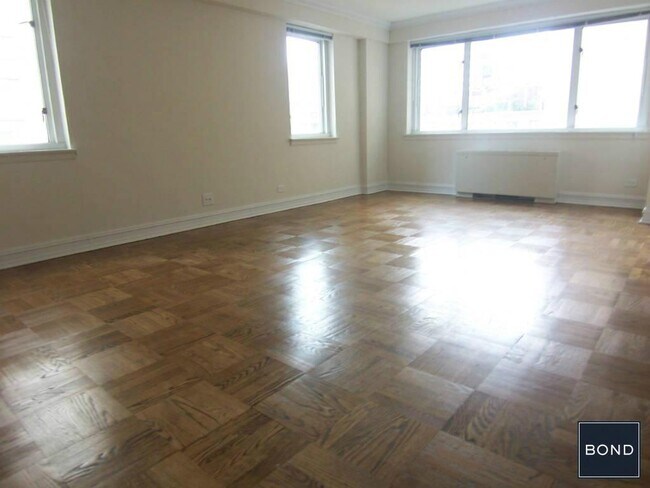 Building Photo - 200 E 71st St Rental