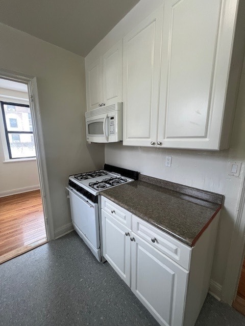 Photo - 625 Gramatan Ave